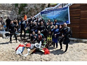 Mermerli Plajı’nda deniz dibi temizliği