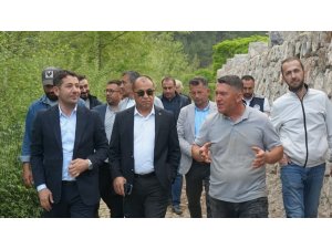 Feke’de Sokak Sağlıklaştırma Projesi yerinde incelendi