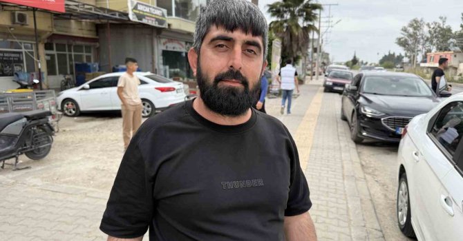Adana’da faciadan dönüldü: Park halindeki aracın altına giren çocuk son anda kurtarıldı