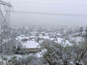 Adana’da mayısta kar sürprizi