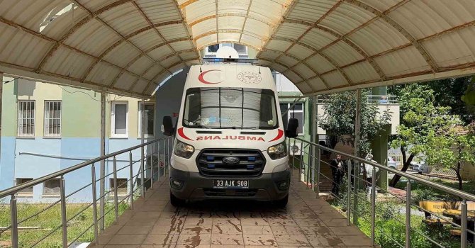 Mersin’de hastaneye kaldırılan aileden acı haber: 2 çocuk kurtarılamadı