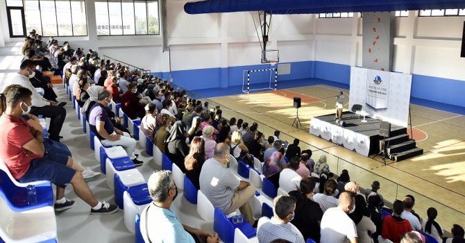 Antalya OSB Koleji’nde Üstün Dökmen semineri
