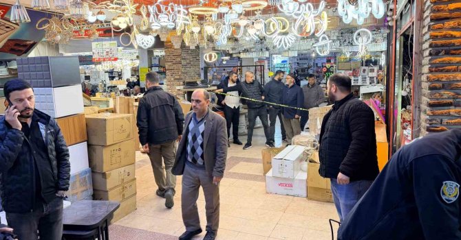 İş yerinde kanlı saldırı: Başından ve göğsünden vuruldu