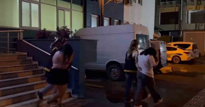 İskenderun’da günübirlik apartlara fuhuş operasyonu: 3 gözaltı