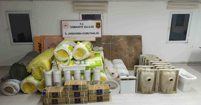 Osmaniye’de AFAD köy evlerinden hırsızlık yapan 2 şüpheli tutuklandı