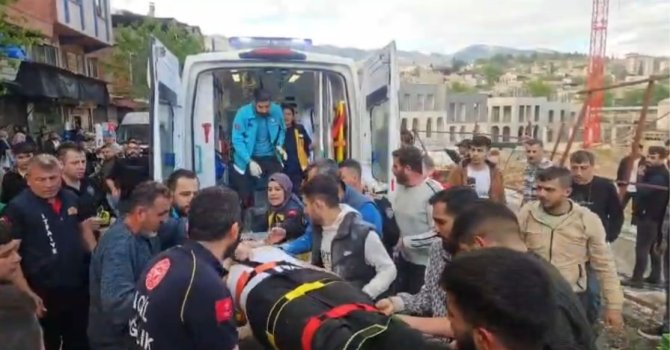 Kahramanmaraş’ta yol çöktü: 1 yaralı