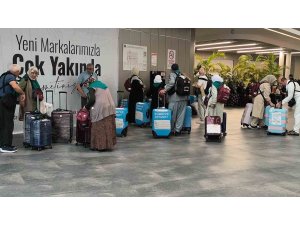Anamurlu hacı adayları, dualarla kutsal topraklara uğurlandı