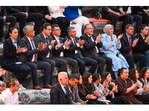 Aspendos’ta "Kökten Geleceğe Maarif Yolcuları" konserine yoğun ilgi