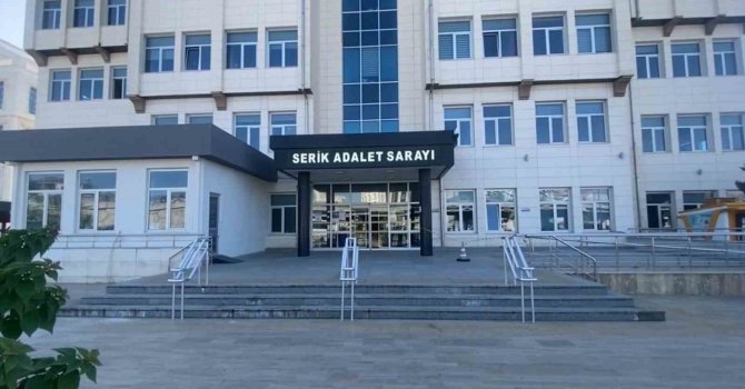 Serik’te ’tefecilik’ ve ’kara para aklama’ operasyonunda 7 tutuklama