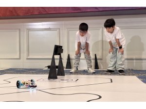 Mersinli öğrenciler robotik yarışmasında Türkiye derecesi yaptı