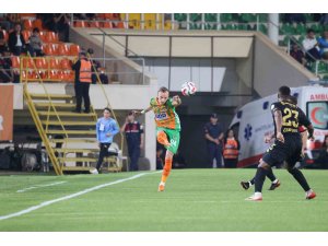 Trendyol Süper Lig: Corendon Alanyaspor: 3 - Kayserispor: 1 (Maç sonucu)