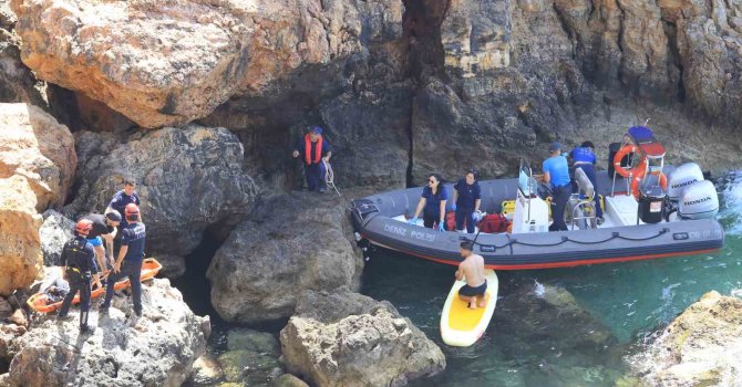 Zıpkınla balık avlamak isterken falezlerden düştü, ekipler alarma geçti