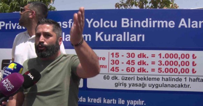 Antalya Havalimanında VIP taşımacıların eylemi