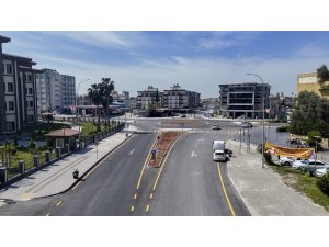 Tarsus’ta kavşak düzenlemesiyle ulaşım daha güvenli hale geldi