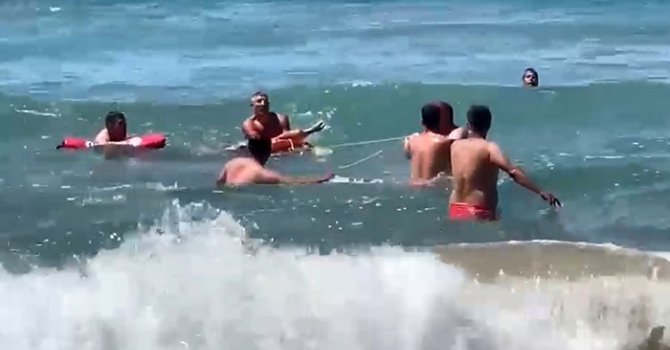 Denizde can pazarı: Herkes seferber oldu ancak hastanede hayatını kaybetti