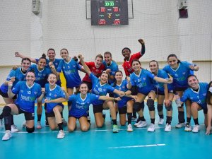 Mavi Kelebekler deplasmanda da galip