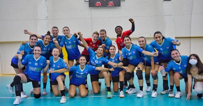 Mavi Kelebekler deplasmanda da galip