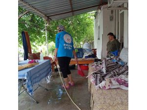 Erzin’de yaşlı ve engelli vatandaşlara evde temizlik ve vefa desteği