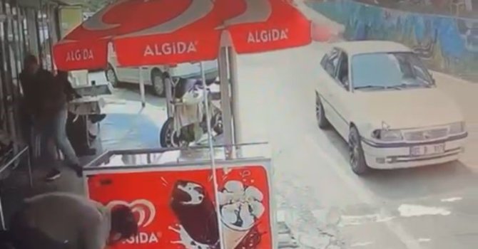 Mersin’de 4 kişinin öldüğü silahlı saldırı anı kamerada