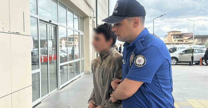 Geçtiğimiz hafta duraktan taksiyi çalmaya çalışıp yakalandı, bu sefer evini yaktı