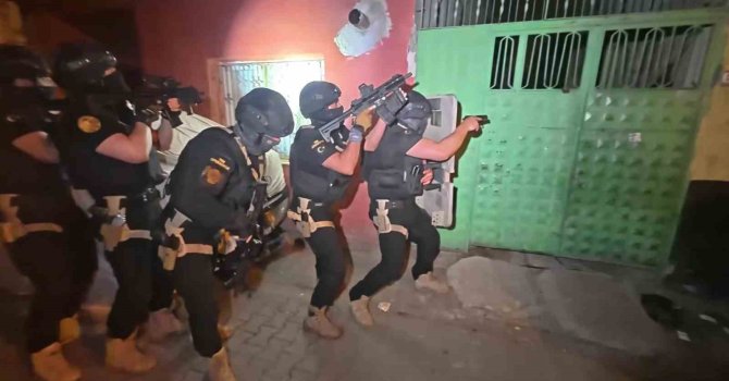 DEAŞ terör örgütünün uyuyan hücrelerine yönelik operasyon, 6 terör örgütü üyesi tutuklandı