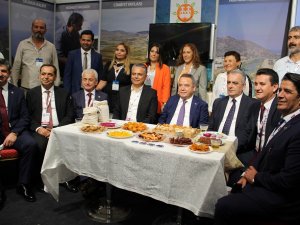 Döşemealtı Belediyesi’nin tarım projeleri tam not aldı