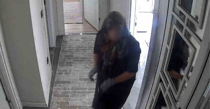 Kurbanlık parası çalındı: Şüpheli eldiven giyidi ama kamera detayını unuttu