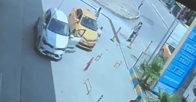 Yol verme yüzünden tartıştığı taksiciyi takip edip bıçakladı: O anlar kamerada