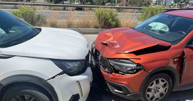 Kaza yapan kadın sürücü hem ehliyetsiz, hem de 2.79 promil alkollü çıktı