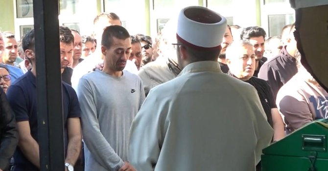 Kazada hayatını kaybeden Prof. Dr. İsmail Kır son yolculuğuna uğurlandı