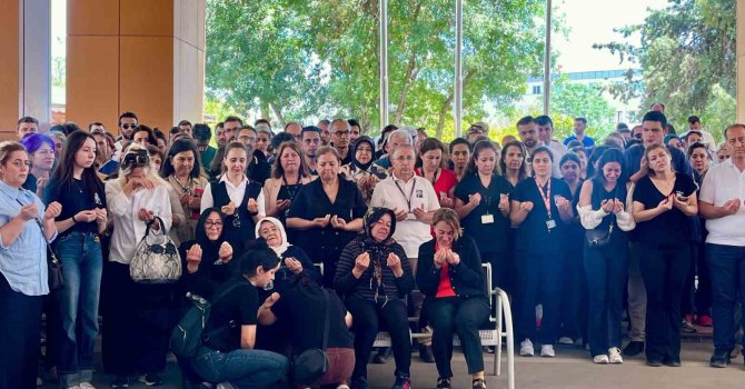 Evinde ölü olarak bulunan 7 aylık hamile hemşire için gözyaşları sel oldu