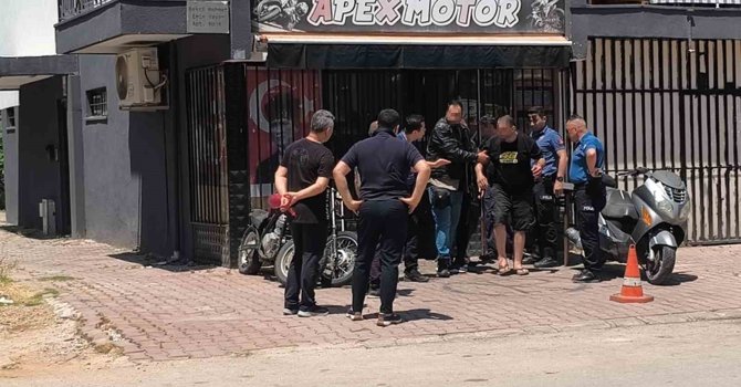 "Ben söz verdim mi tutarım" deyip üzerine benzin dökerek iş yerine kendini kilitledi
