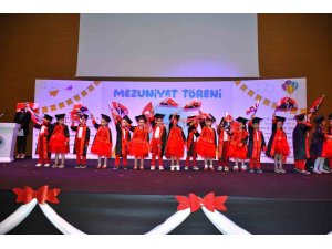 Kepez’in kreşlerinde mezuniyet heyecanı