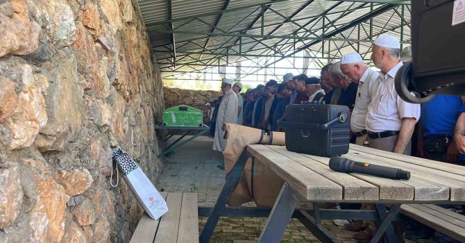 Otobüs kazasında hayatını kaybeden hafız Merve Erik Alanya’da toprağa verildi