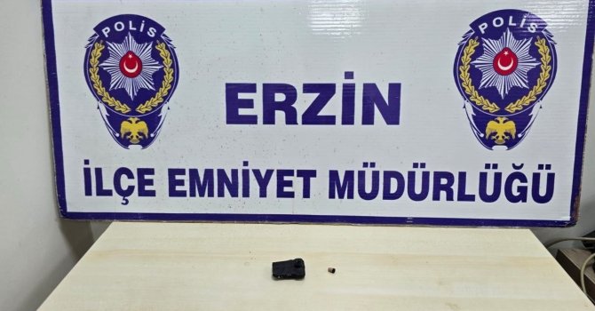 Erzin’de ehliyet sınavına kopya düzeneğiyle giren şahıs yakayı ele verdi