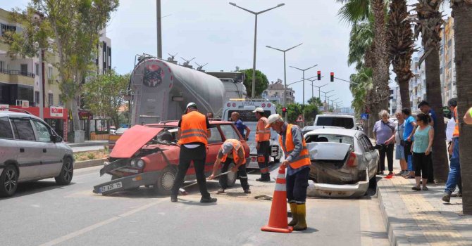 Mersin’de zincirleme trafik kazası: 1 yaralı