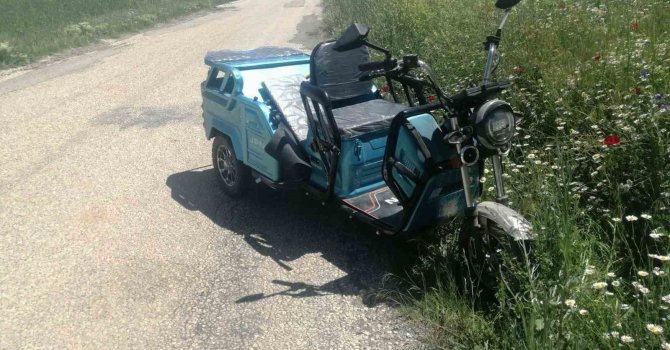 Eşini yolcu ettikten sonra dönüş yolunda kaza yapan yaşlı adam hayatını kaybetti