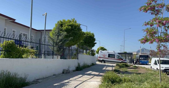 Üniversite öğrencisi yurdun 6’ncı katından düşerek hayatını kaybetti