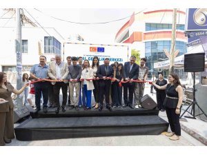 Mersin’de gençleri geleceğin mesleklerine hazırlayacak merkez açıldı