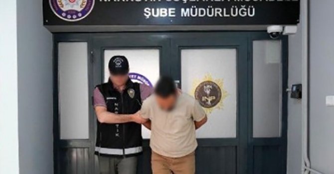 Isparta’da uyuşturucu ticareti suçundan 10 yıl hapis cezasıyla aranan şahıs yakalandı