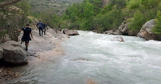 Serinlemek için Eğlence Çayı’na giren genç bir haftadır bulunamadı