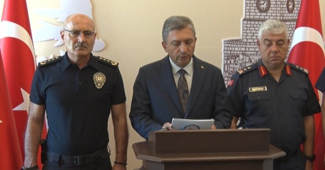 Vali Şahin’den Otokoç bayine saldırı açıklaması: "Bugün itibarıyla 13 kişi gözaltında bulunuyor"