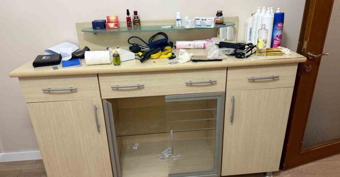 Yabancı uyruklu sahte doktor yakalandı: Evinden ultrason cihazı bile çıktı