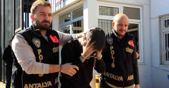 37 haftalık hamile eşini bacaklarından vurmuştu: Sanığın tutukluluğuna devam kararı