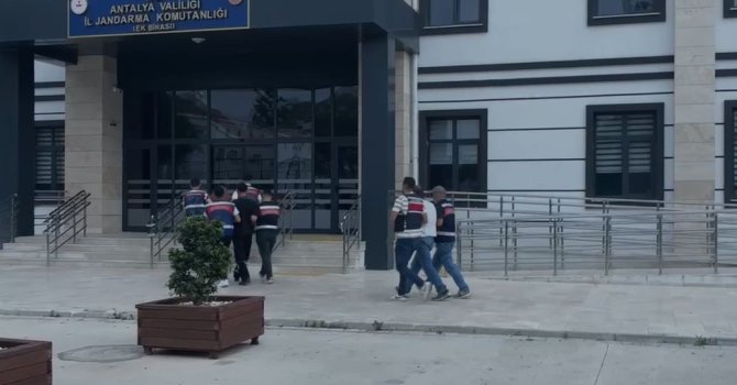 Antalya merkezli 27 ilde eş zamanlı yasa dışı bahis operasyonu: 79 gözaltı