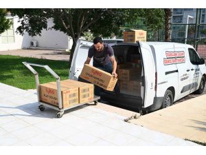 Öğrencilerin yeni sezonda kırtasiye malzemeleri Kemer Belediyesi’nden