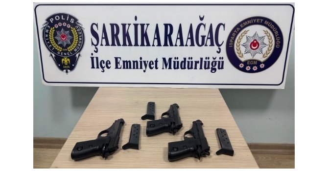Şarkikaraağaç’ta ruhsatsız silah operasyonu: 2 şüpheli hakkında işlem başlatıldı