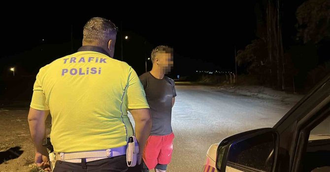 Polis uygulamasını görünce aracını park etti: 1.24 promil alkollü çıktı