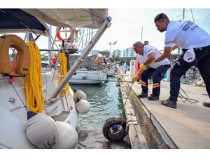 Mersin’de deniz dibinden çıkan atıklar şaşırttı