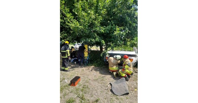 Erzin’de otomobil takla attı: 3 yaralı